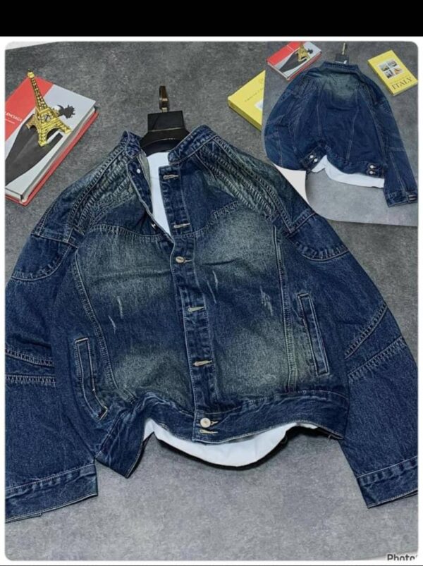 Vintage Style Cropped Denim Jacket